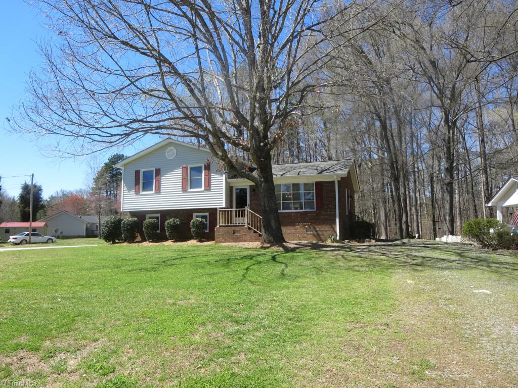 1021 Hunt Road Lexington, NC 27292 - Photo 1 of 17 Gallery Image 1