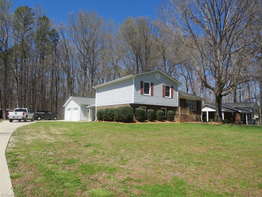 1021 Hunt Road Lexington, NC 27292 - Photo 2 of 17 Gallery Image 2