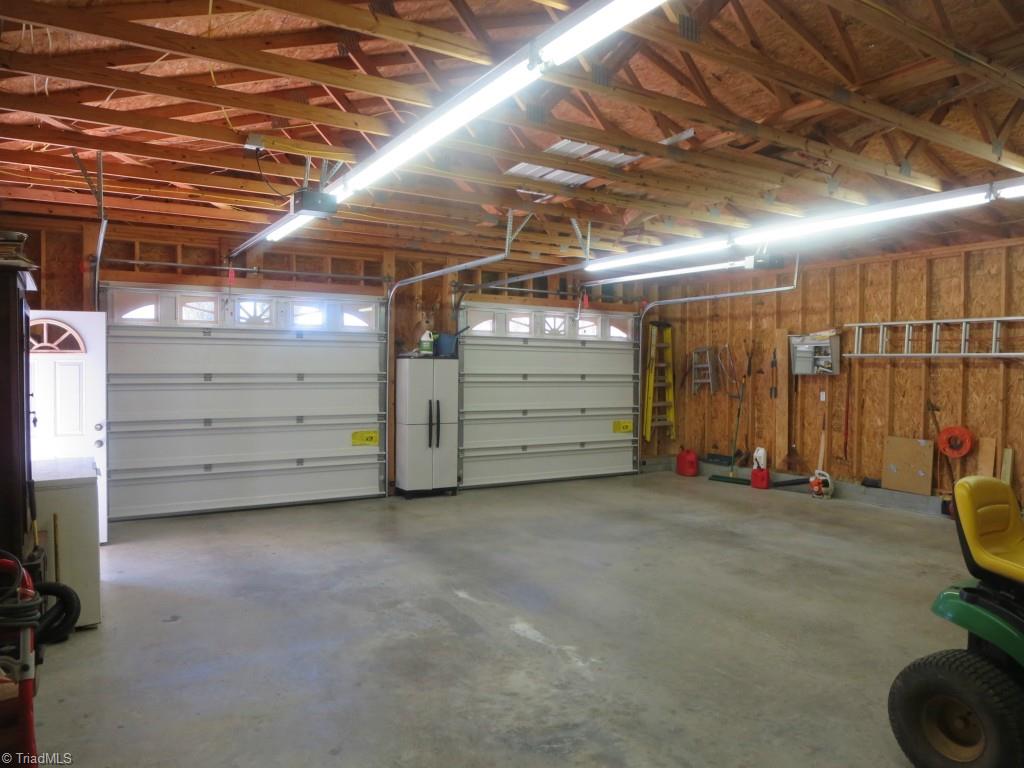 1021 Hunt Road Lexington, NC 27292 - Photo 5 of 17 Gallery Image 5