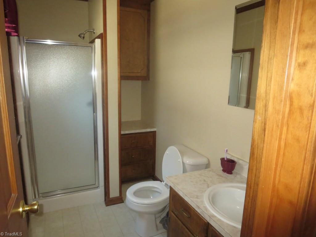 1021 Hunt Road Lexington, NC 27292 - Photo 10 of 17 Gallery Image 10
