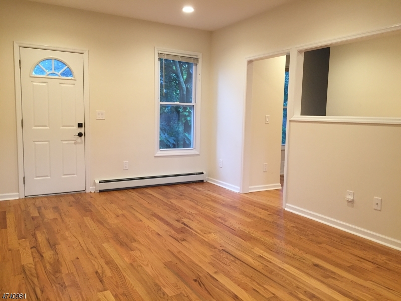 27 Broad Street Flemington, NJ 08822 - Photo 4 of 14