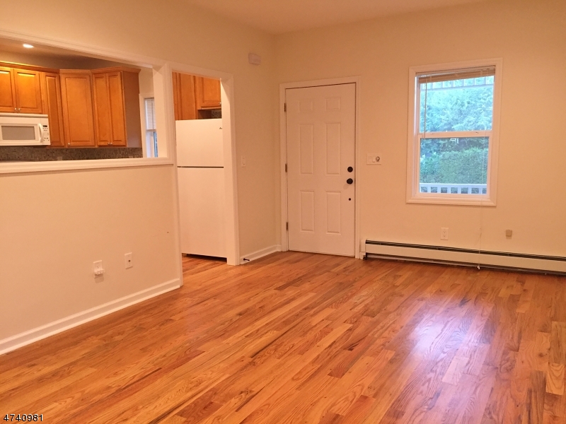 27 Broad Street Flemington, NJ 08822 - Photo 6 of 14