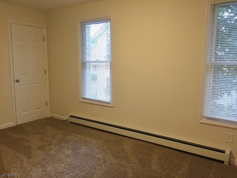 27 Broad Street Flemington, NJ 08822 - Photo 10 of 14