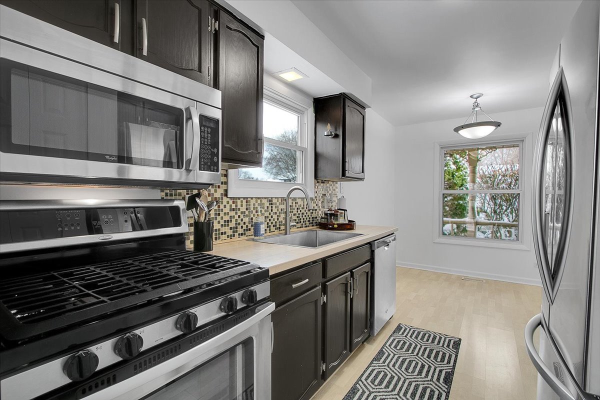 1537 Lighthouse Drive Naperville, IL 60565 - Photo 13 of 41