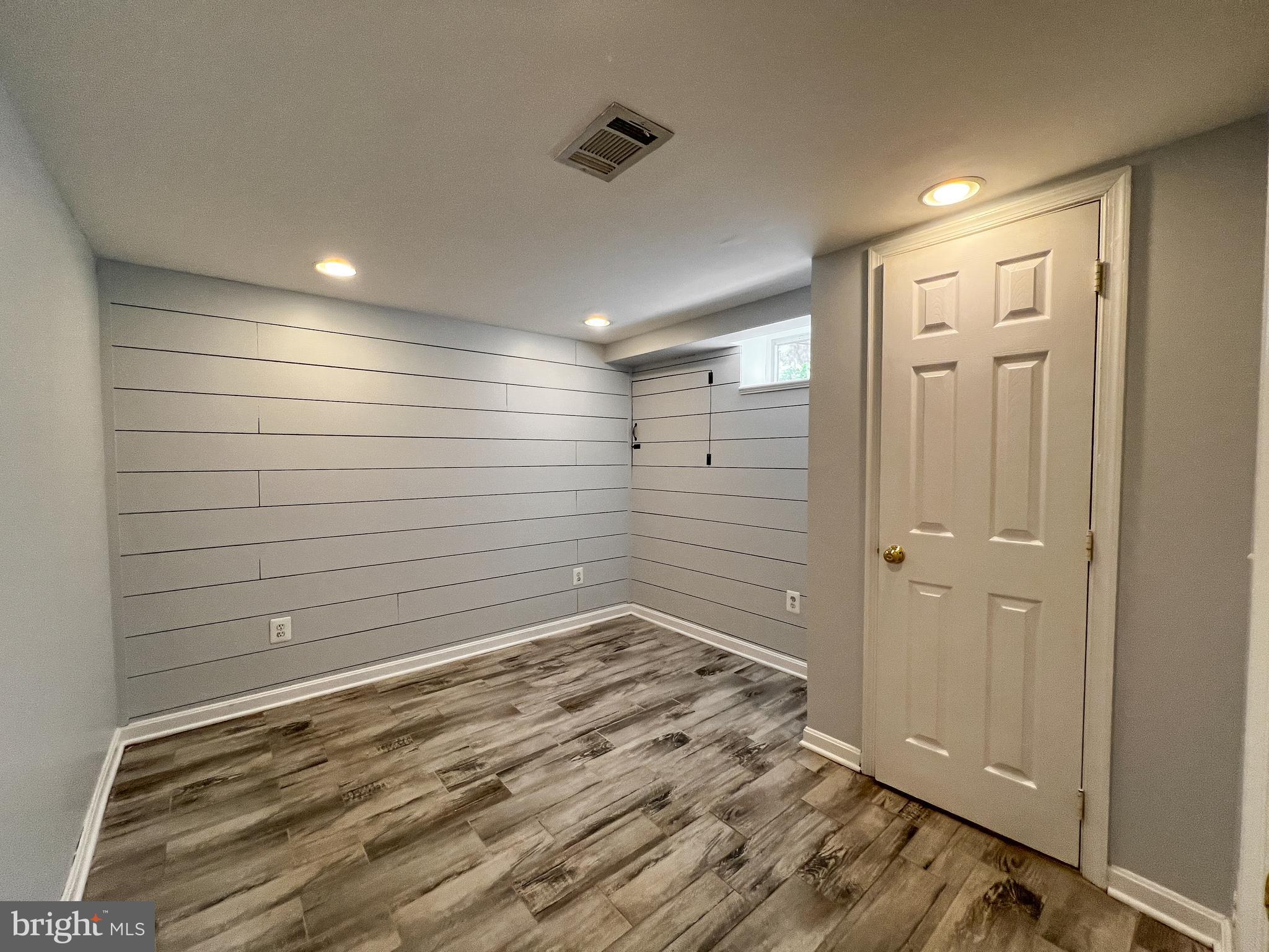 314 Hillmoor Drive Silver Spring, MD 20901 - Photo 21 of 24 a view of room