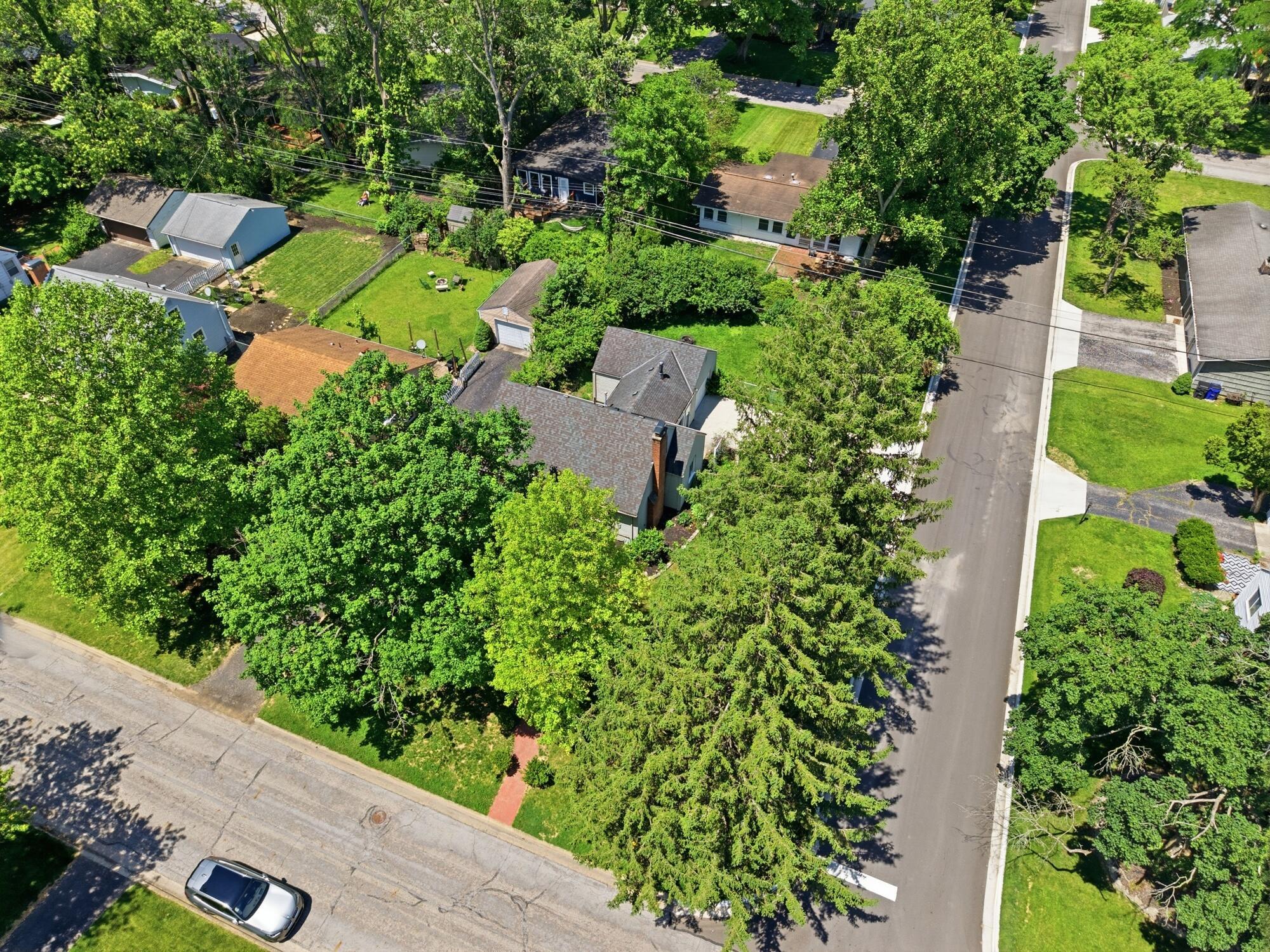 2454 Cranford Road Columbus, OH 43221 - Photo 35 of 42