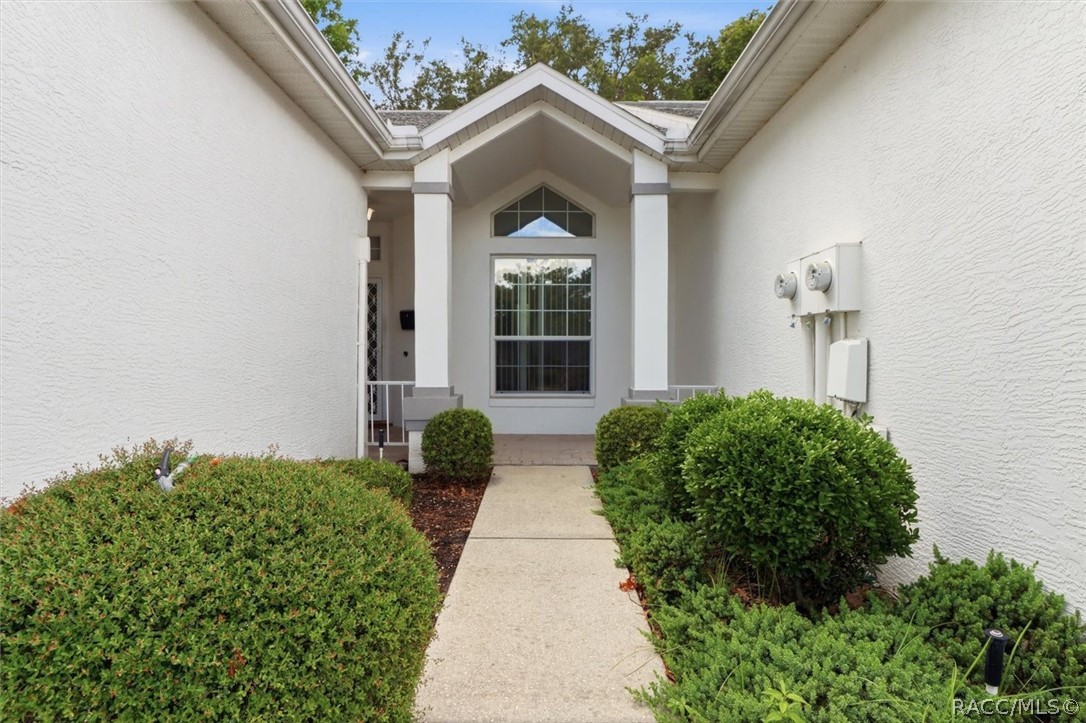 6716 East Waybridge Court Inverness, FL 34452 - Photo 5 of 49 Entry