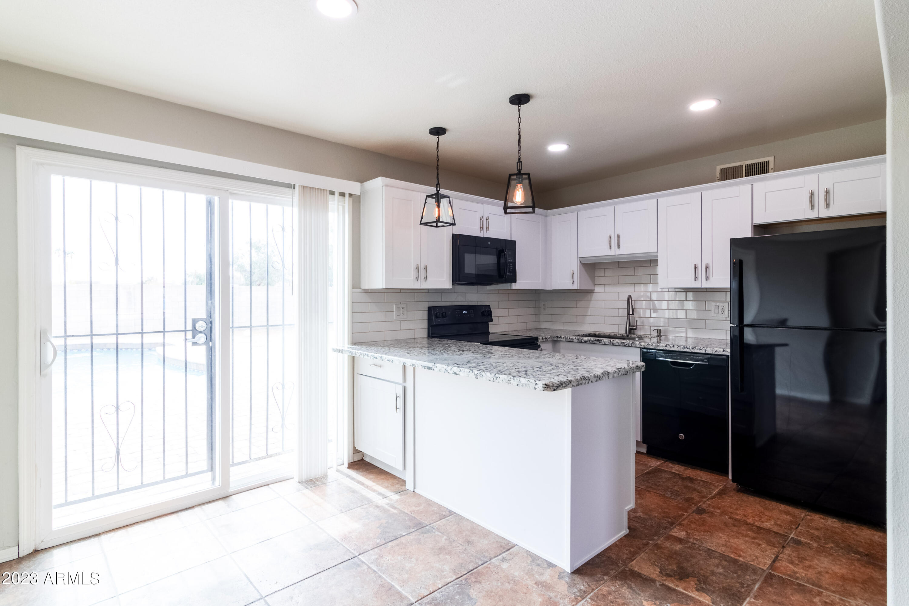 4523 West Granada Road Phoenix, AZ 85035 - Photo 8 of 24 Kitchen