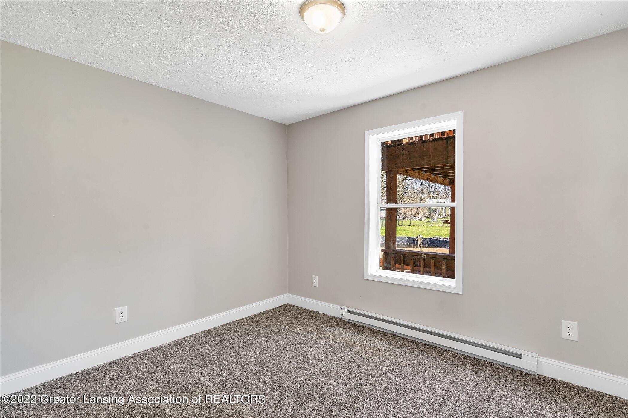 5005 Hughes Road Lansing, MI 48910 - Photo 15 of 29 19-5005-Hughes-Rd-WindowStill-Real-Estat