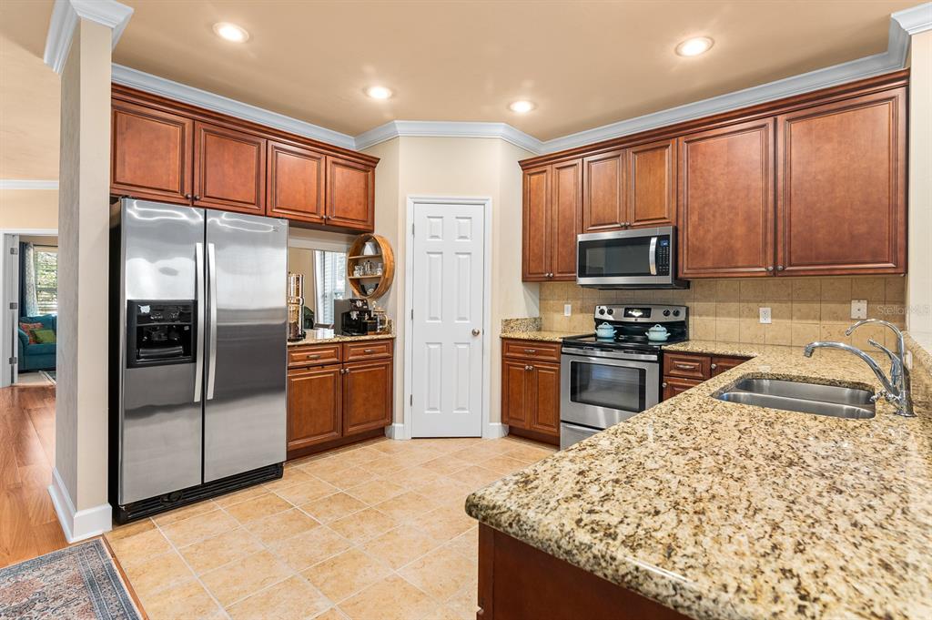 10077 Northwest 17th Road Gainesville, FL 32606 - Photo 11 of 38 Gallery Image 11