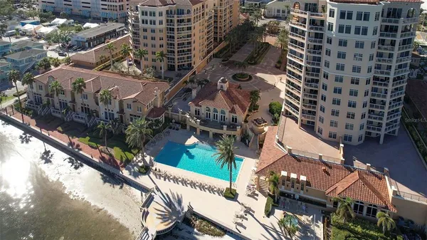 $9,000 | 501 Mandalay Avenue, Unit 309, Clearwater Beach, FL 33767