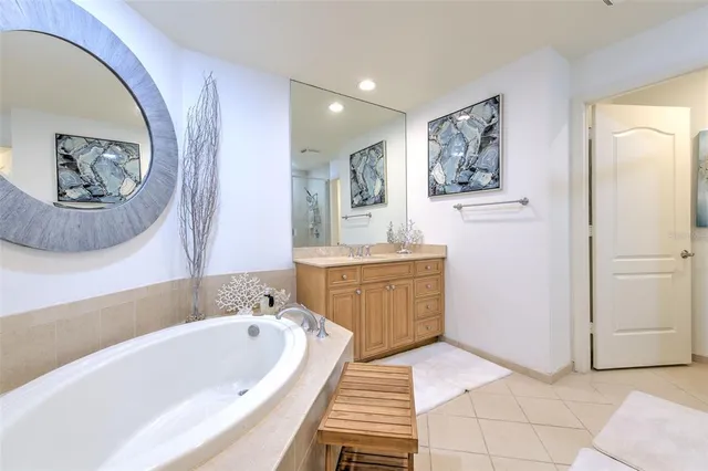 $9,000 | 501 Mandalay Avenue, Unit 309, Clearwater Beach, FL 33767