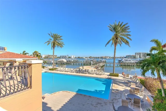 $9,000 | 501 Mandalay Avenue, Unit 309, Clearwater Beach, FL 33767