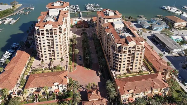 $9,000 | 501 Mandalay Avenue, Unit 309, Clearwater Beach, FL 33767