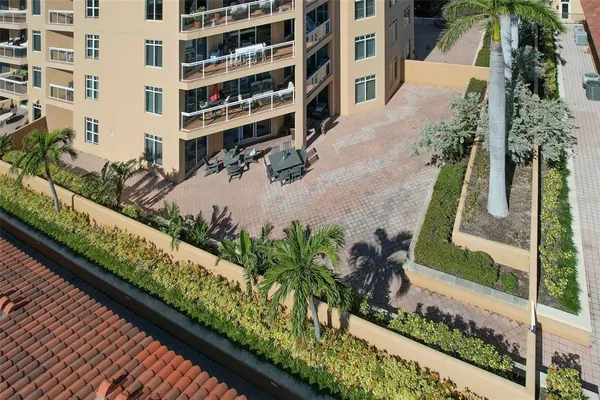 $9,000 | 501 Mandalay Avenue, Unit 309, Clearwater Beach, FL 33767