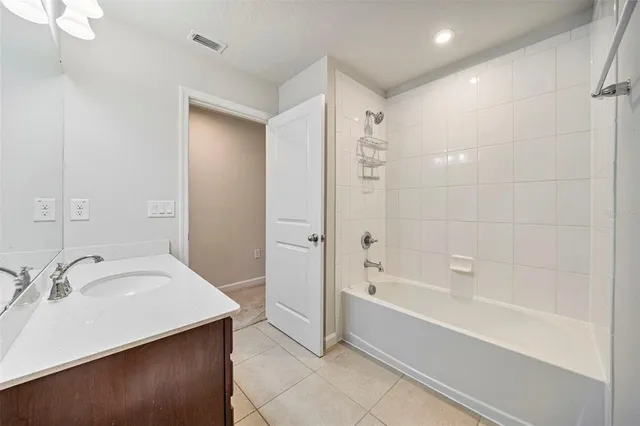 $275,000 | 10705 Verawood Drive, Riverview, FL 33579