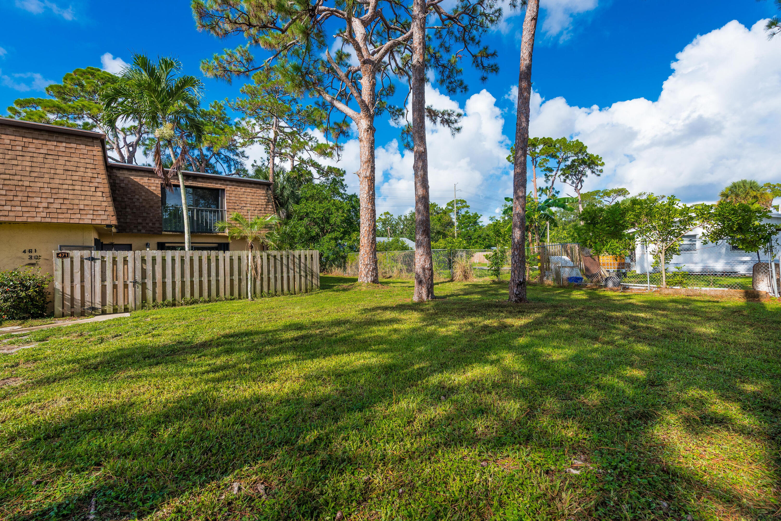 471 Kirk Road, Unit D West Palm Beach, FL 33406 - Photo 28 of 30 471KirkRd-27