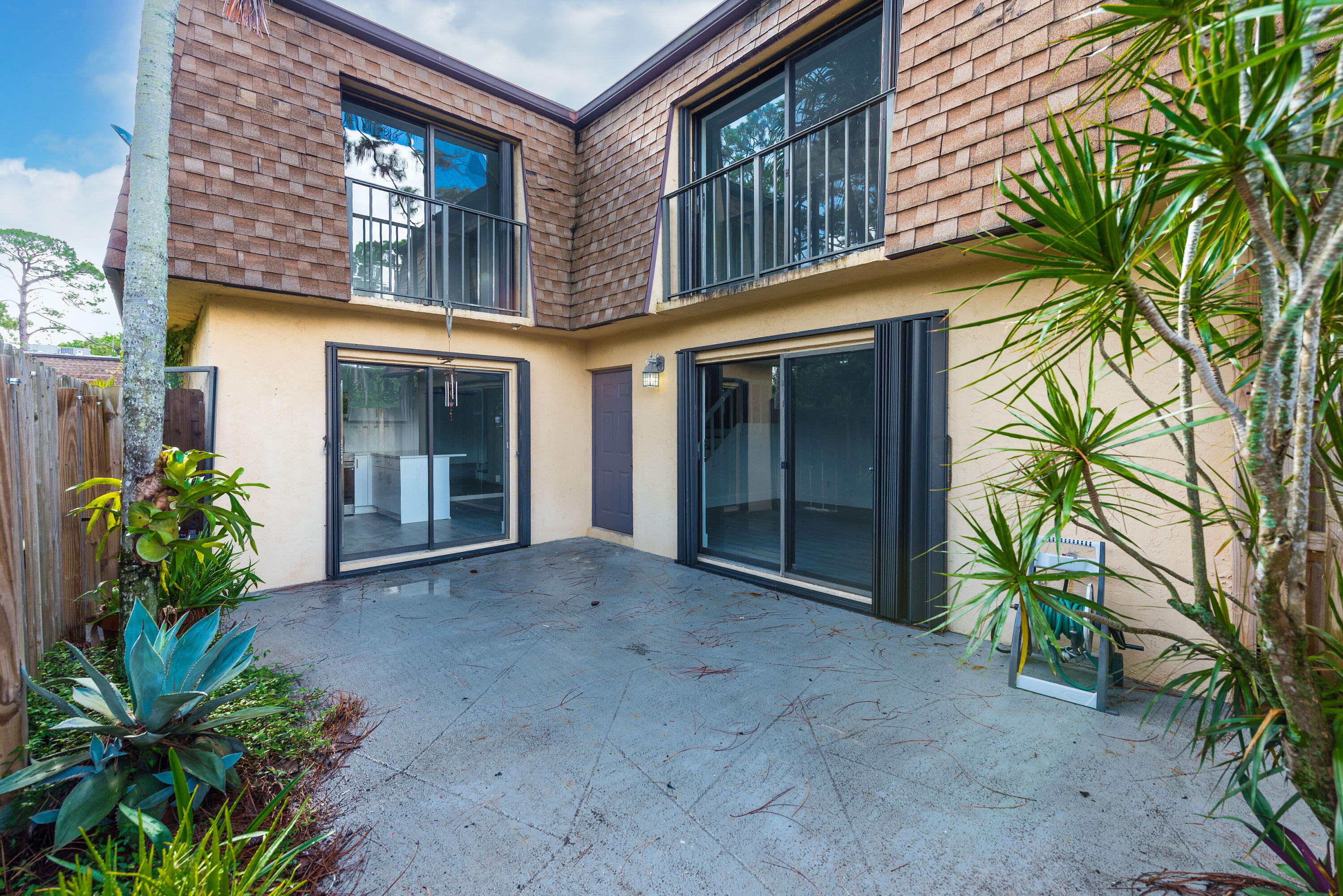 471 Kirk Road, Unit D West Palm Beach, FL 33406 - Photo 4 of 30 471KirkRd-23