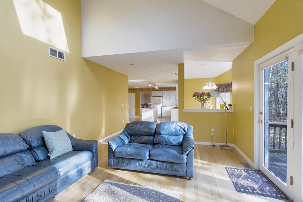39 Chicory Road Westford, MA 01886 - Photo 11 of 25 Gallery Image 11