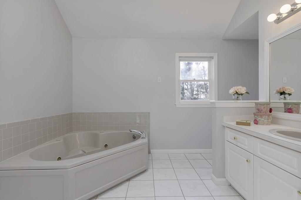 39 Chicory Road Westford, MA 01886 - Photo 18 of 25 Gallery Image 18