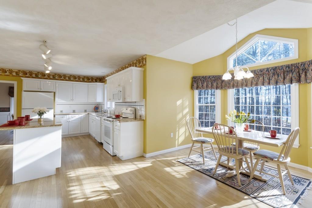 39 Chicory Road Westford, MA 01886 - Photo 5 of 25 Gallery Image 5