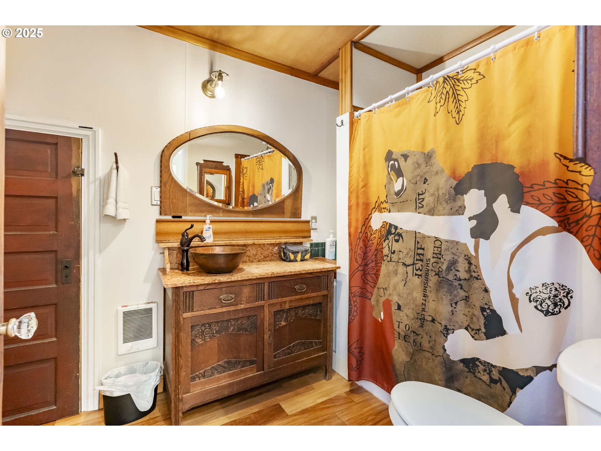 162 Riverside Drive Idanha, OR 97350 - Photo 14 of 40 a bathroom with a sink and a mirror