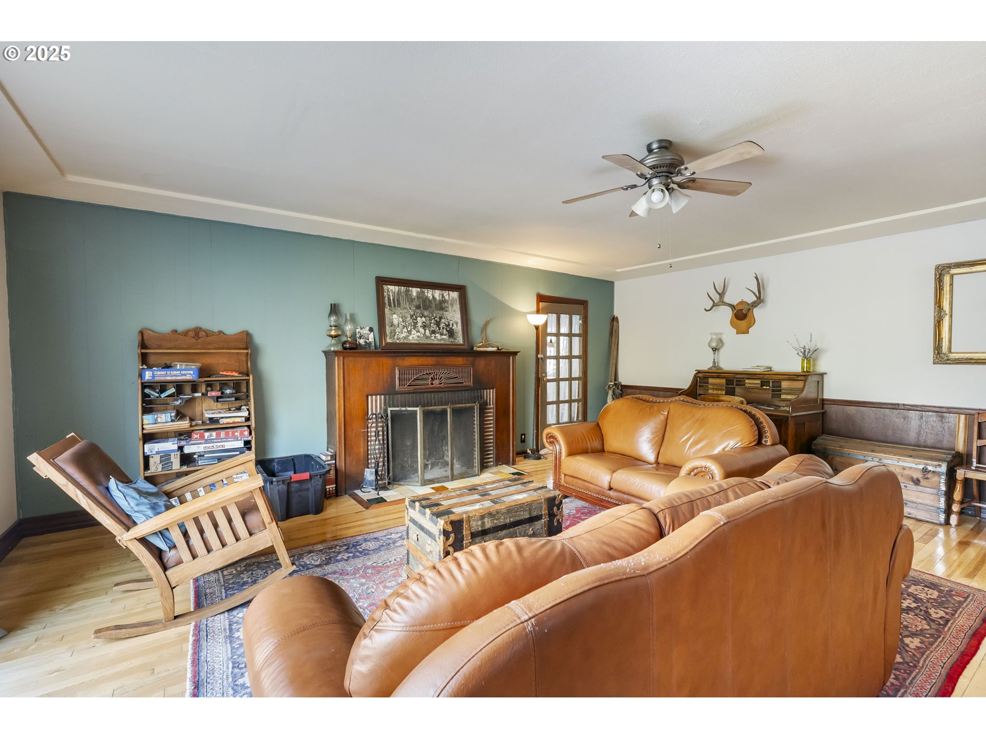 162 Riverside Drive Idanha, OR 97350 - Photo 3 of 40 a living room with furniture a fireplace