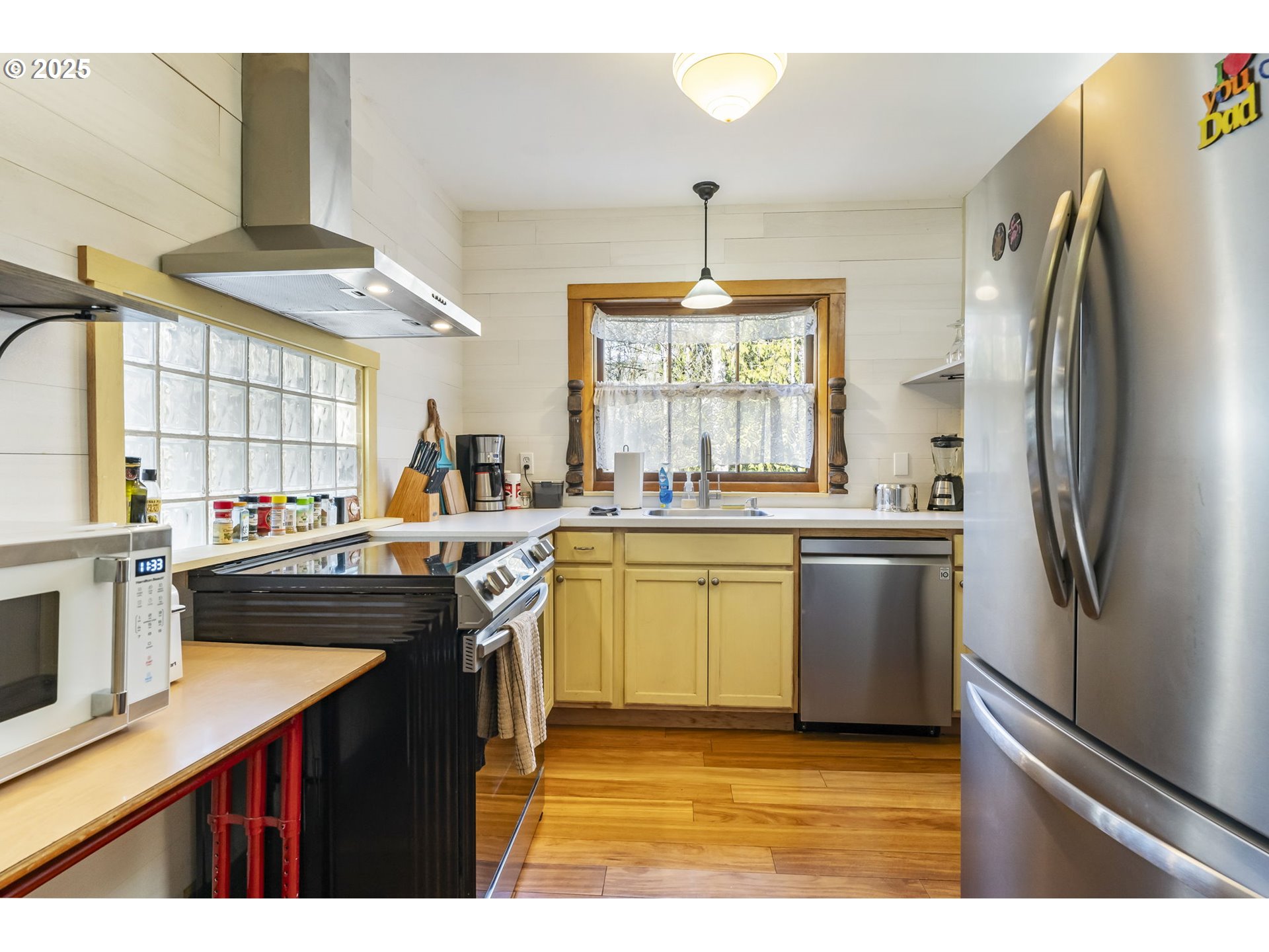 162 Riverside Drive Idanha, OR 97350 - Photo 9 of 40 a kitchen with stainless steel appliances granite countertop a sink a stove a refrigerator and island