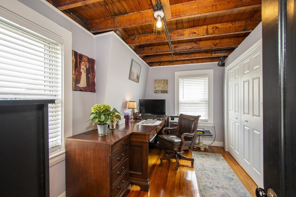 24 J Street Hull, MA 02045 - Photo 13 of 21