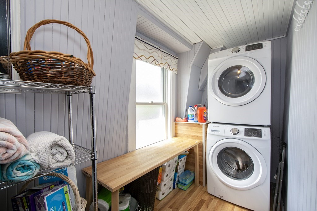 24 J Street Hull, MA 02045 - Photo 16 of 21