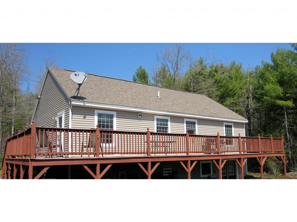 322 Windsor Road Hillsborough, NH 03244 - Photo 4 of 26 Gallery Image 4