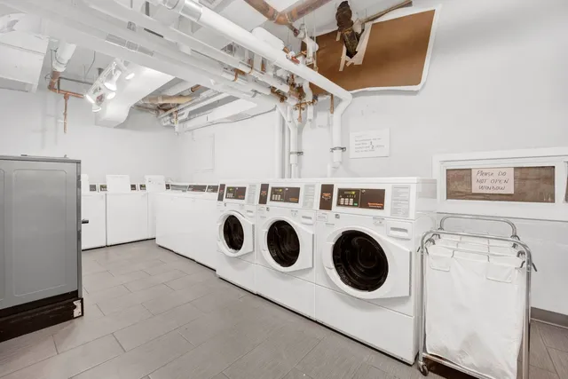 $2,300 | 1550 North Lake Shore Drive, Unit 3C, Chicago, IL 60610