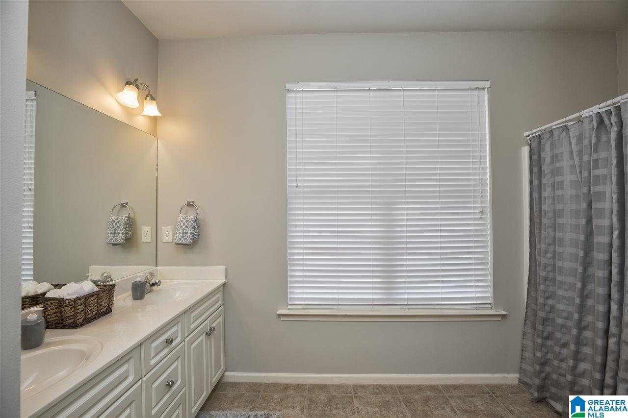 1073 Savannah Lane Calera, AL 35040 - Photo 35 of 49