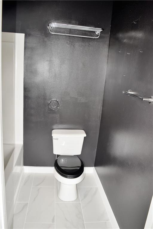 120 Ralph McGill Boulevard Northeast, Unit 402 Atlanta, GA 30308 - Photo 28 of 38 a bathroom with a shower and toilet