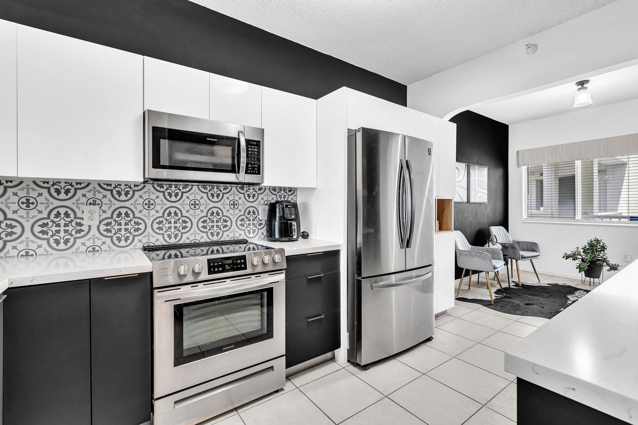 7775 Southampton Terrace, Unit 405 Tamarac, FL 33321 - Photo 8 of 82 Photo 8