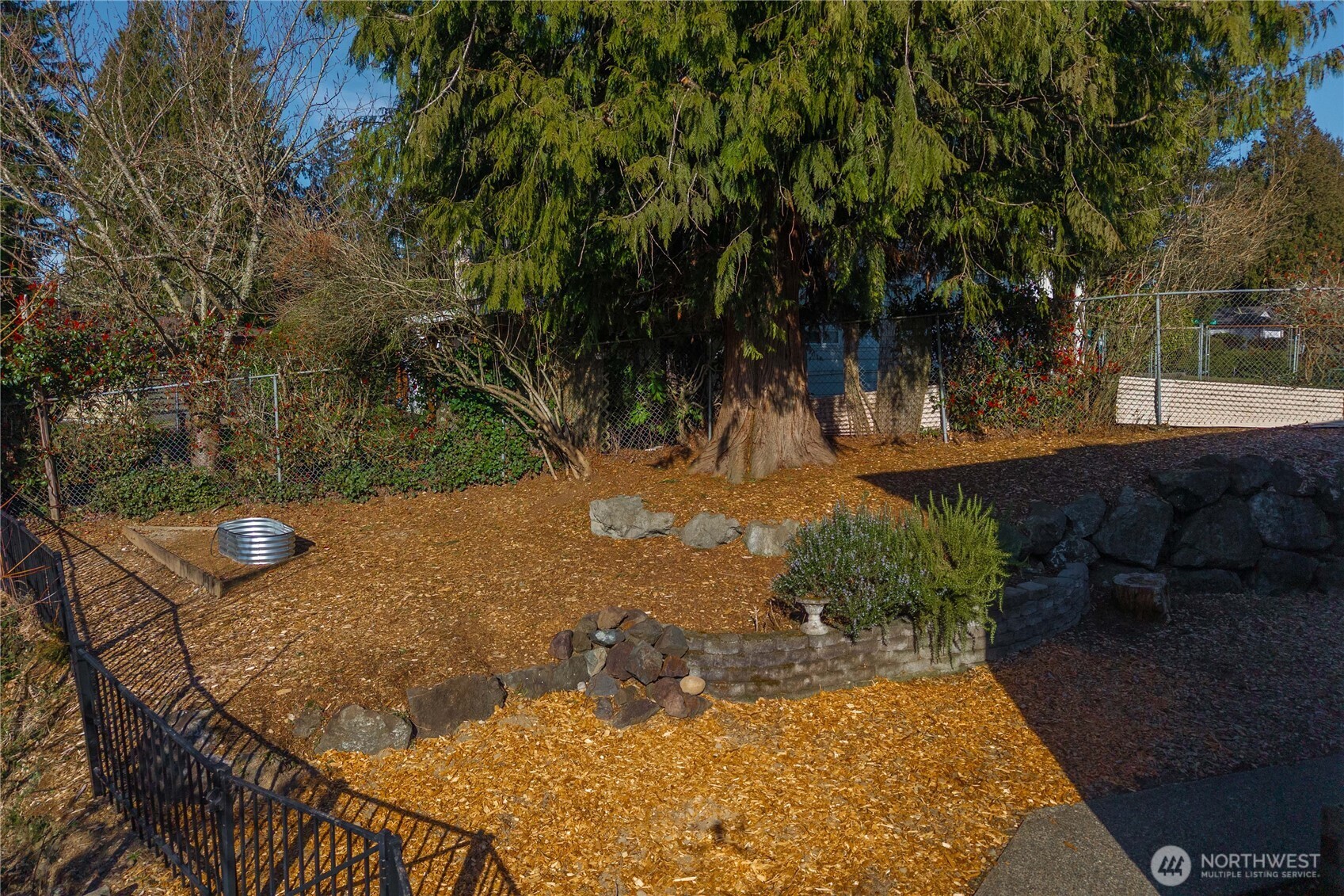 14609 142nd Avenue Southeast Renton, WA 98059 - Photo 38 of 40