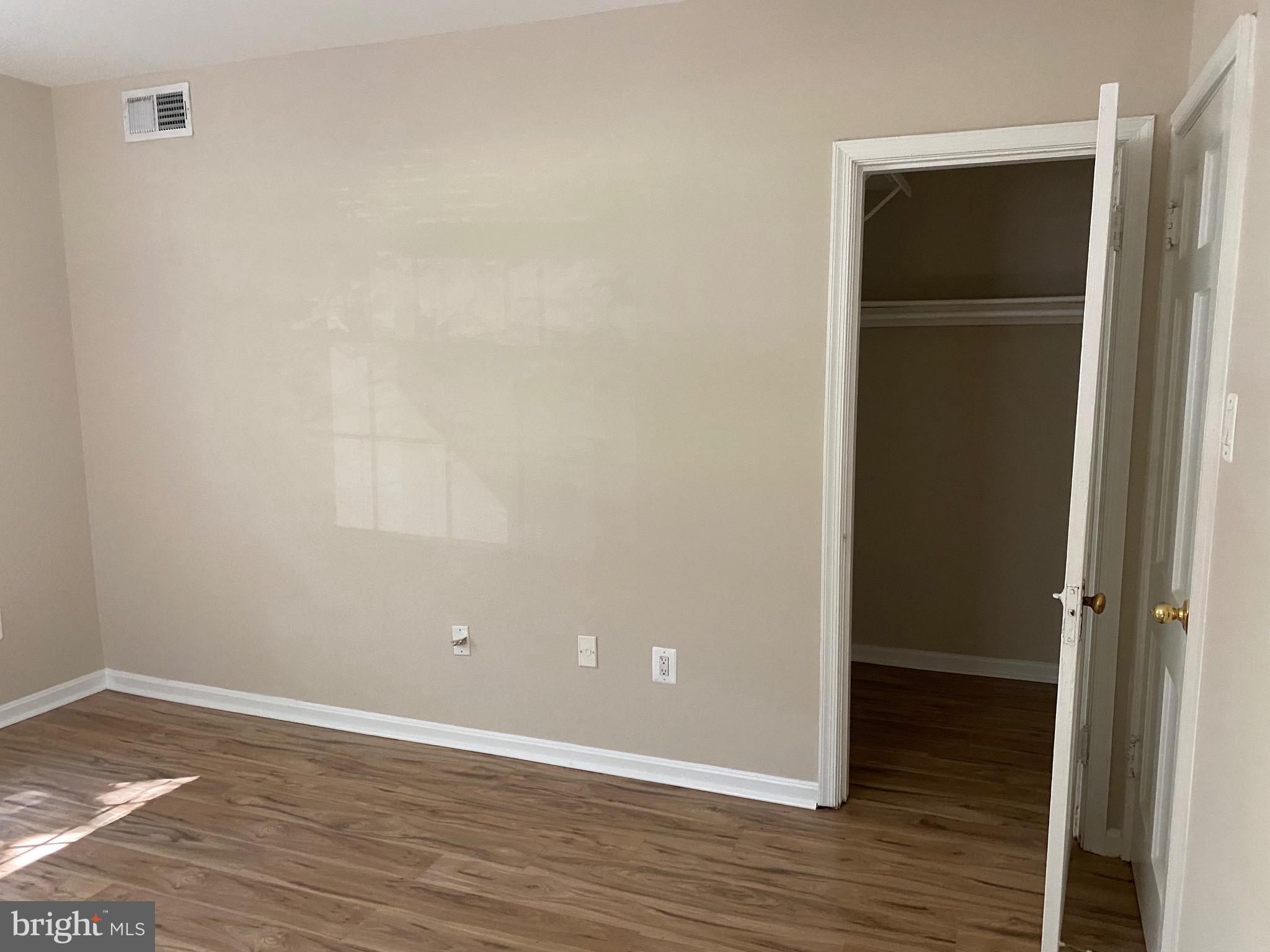 1805 Key Boulevard, Unit 511 Arlington, VA 22201 - Photo 22 of 26 a view of an empty room