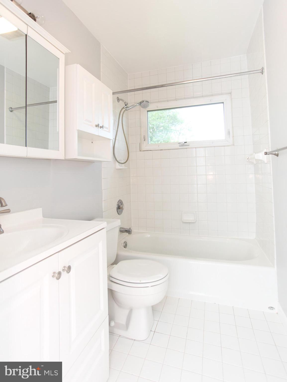 6003 Johnnycake Road Catonsville, MD 21228 - Photo 28 of 47 Full Bath
