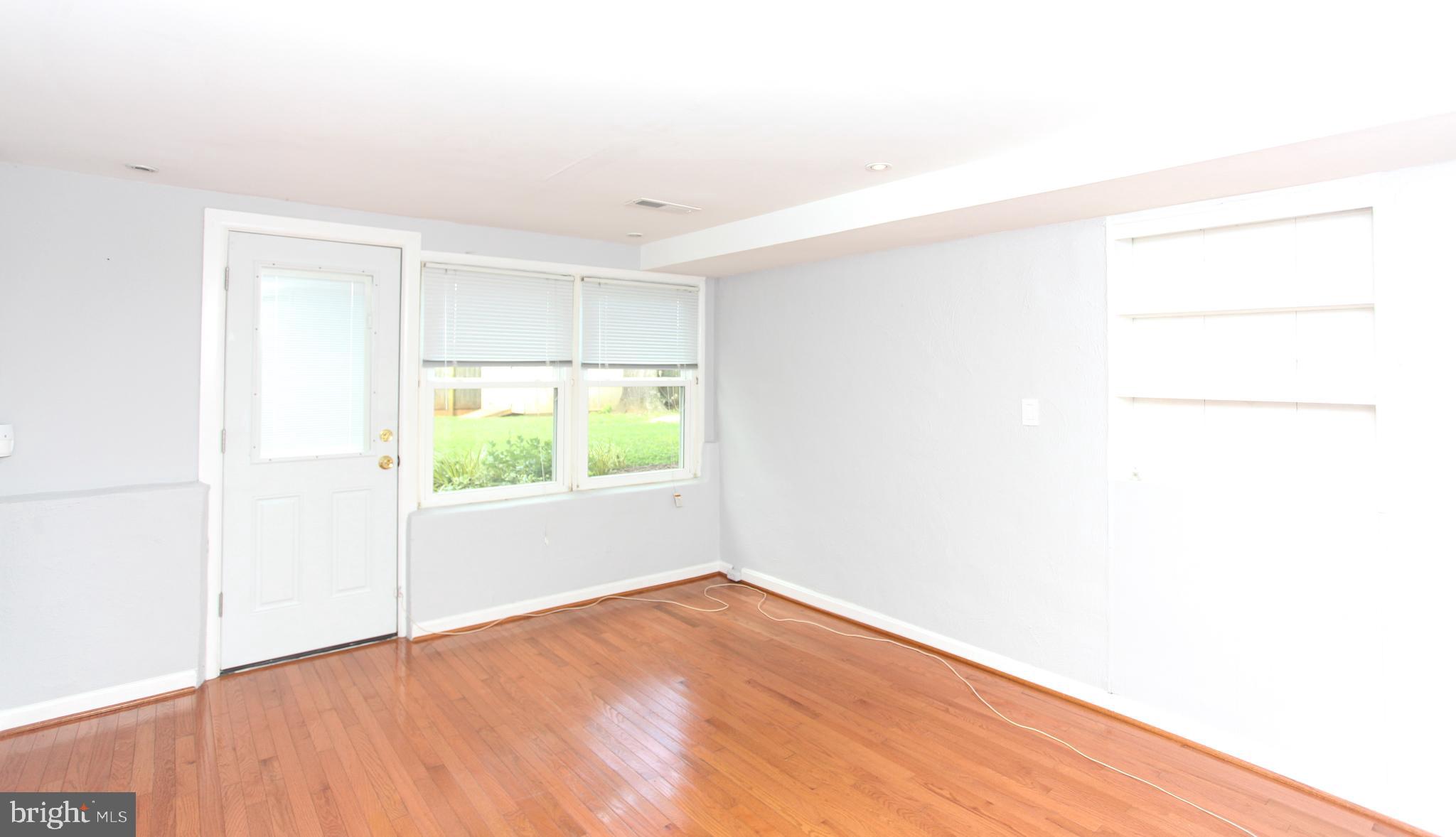 6003 Johnnycake Road Catonsville, MD 21228 - Photo 30 of 47 Family Room