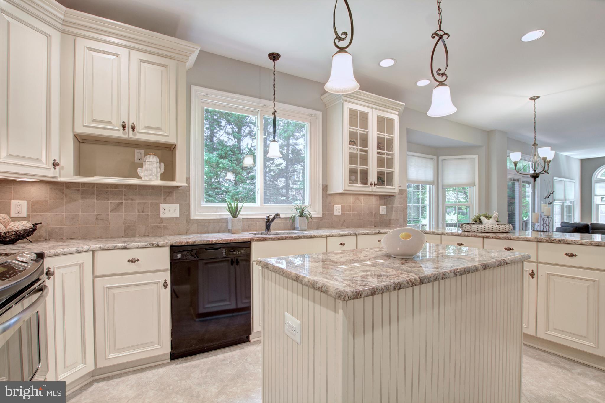 8986 Scott Street Springfield, VA 22153 - Photo 11 of 41 Kitchen