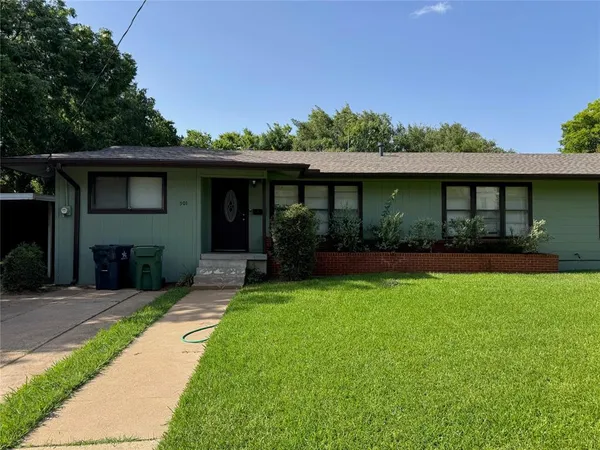 $1,895 | 901 UTA Boulevard, Arlington, TX 76013