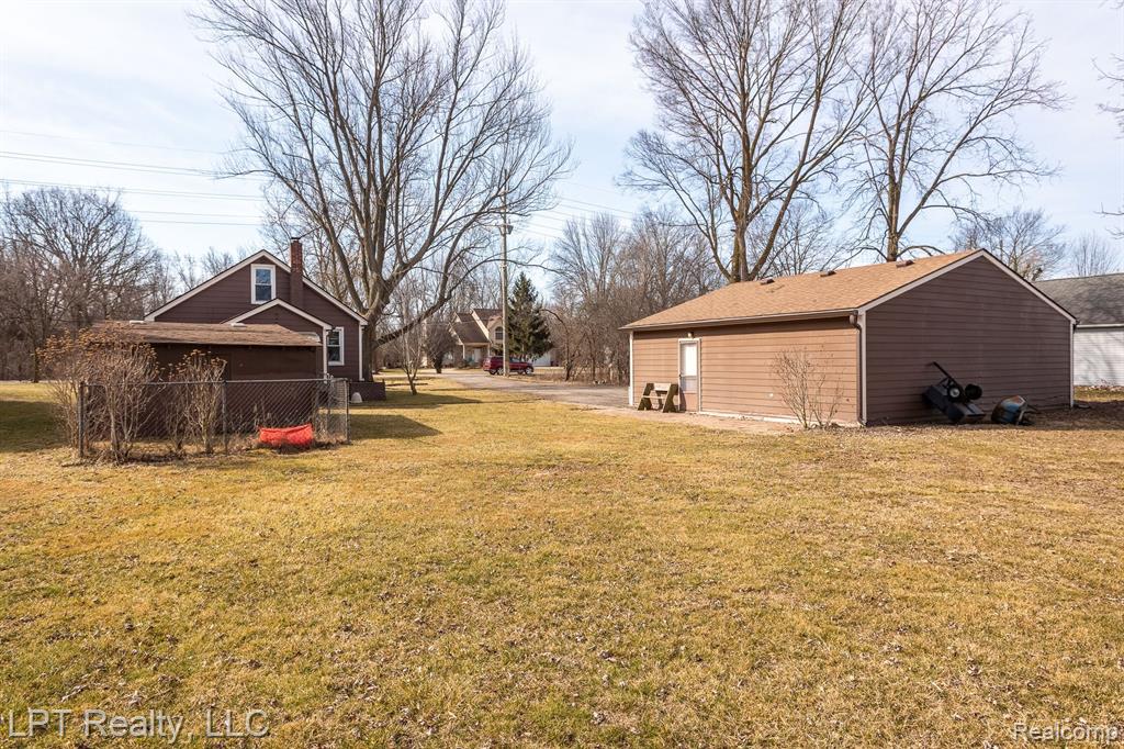 10440 Ruthmere Avenue Grosse Ile, MI 48138 - Photo 11 of 20 Gallery Image 11