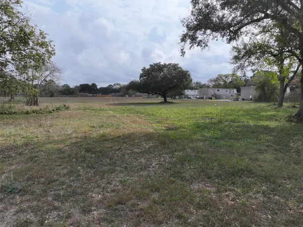 $450,000 | 2417 4th Street, Rosenberg, TX 77471