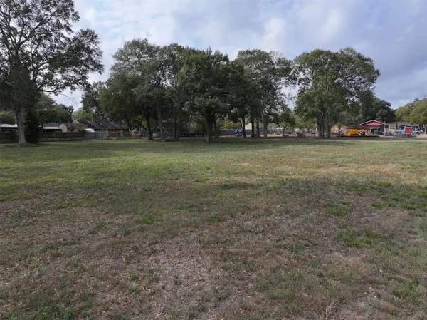 $450,000 | 2417 4th Street, Rosenberg, TX 77471