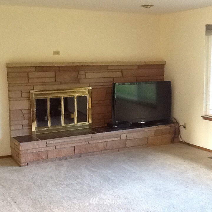 602 Military Road East Tacoma, WA 98445 - Photo 7 of 19 Gallery Image 7