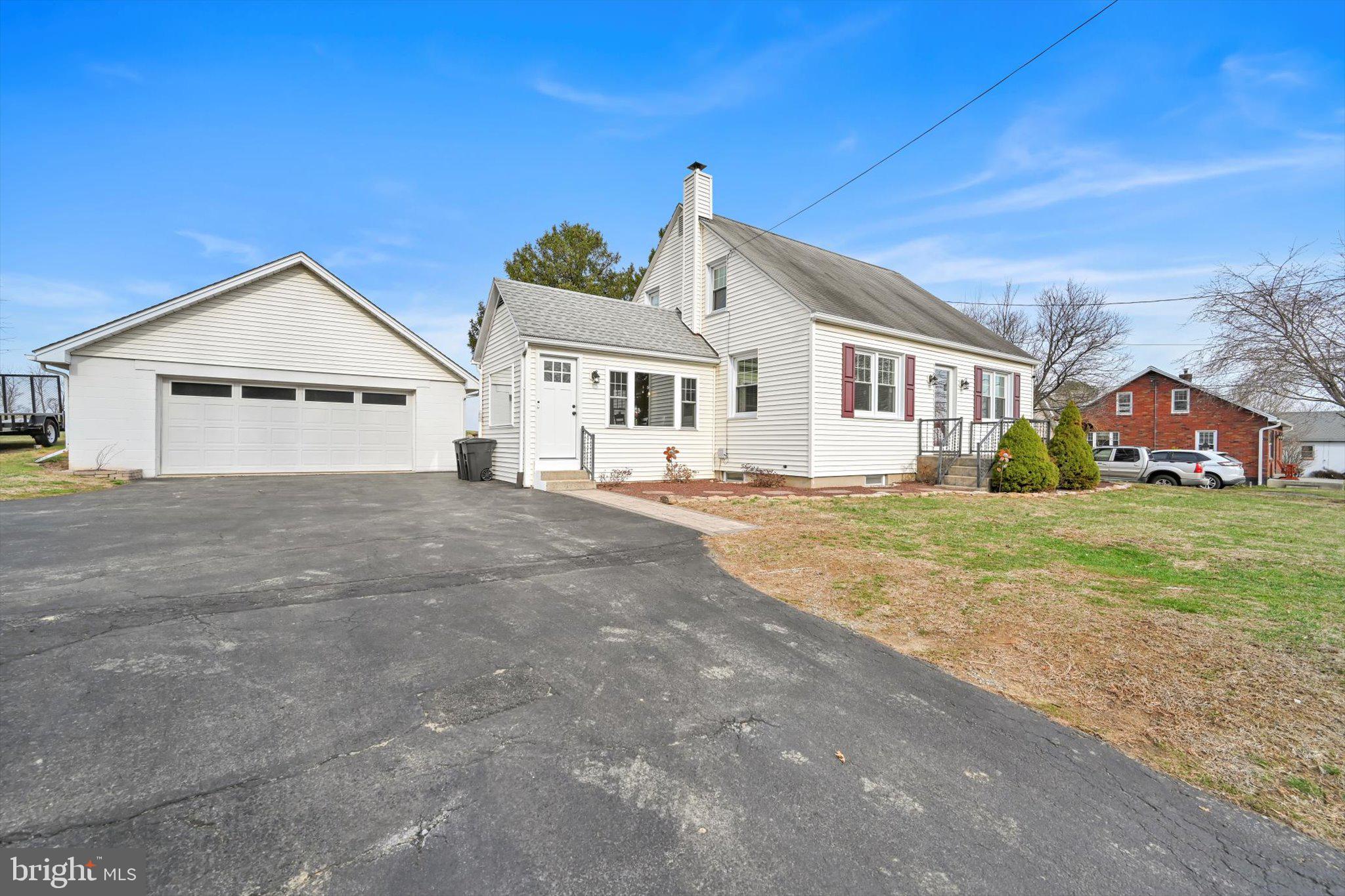 137 Bowers Road Mertztown, PA 19539 - Photo 2 of 37