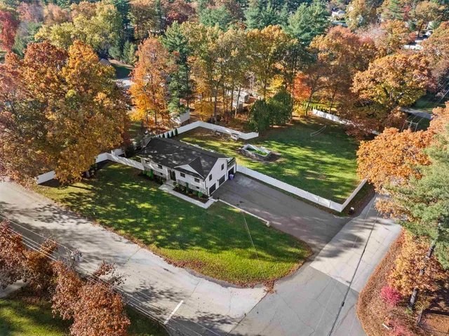 $799,900 | 3 Robin Drive, Hudson, NH 03051