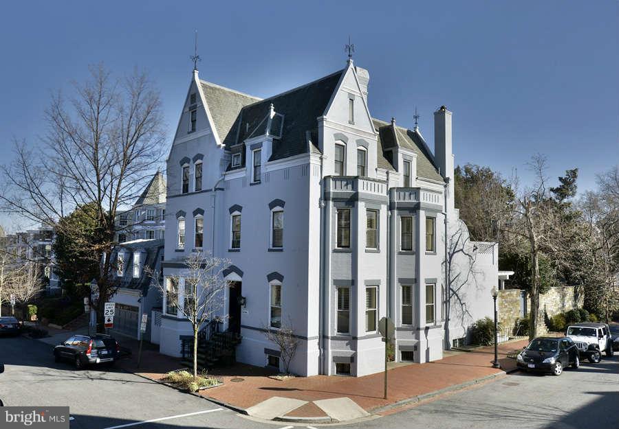 Exterior (Front)