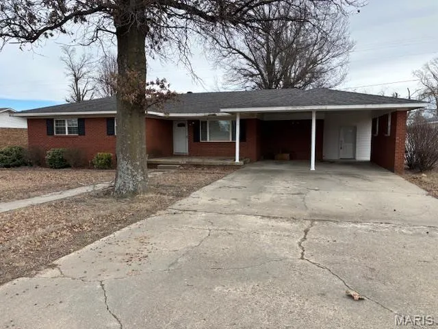 $194,000 | 39520 Kent Boulevard, Malden, MO 63863