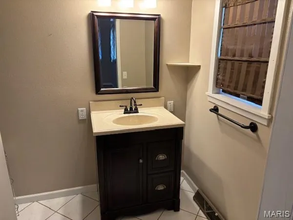 $180,000 | 39520 Kent Boulevard, Malden, MO 63863